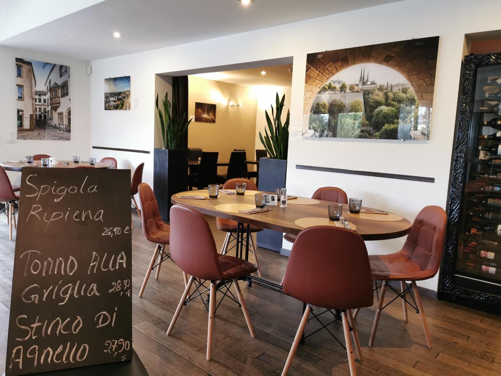 Bivius Hotel Restaurant Luxembourg Strassen Exterior photo